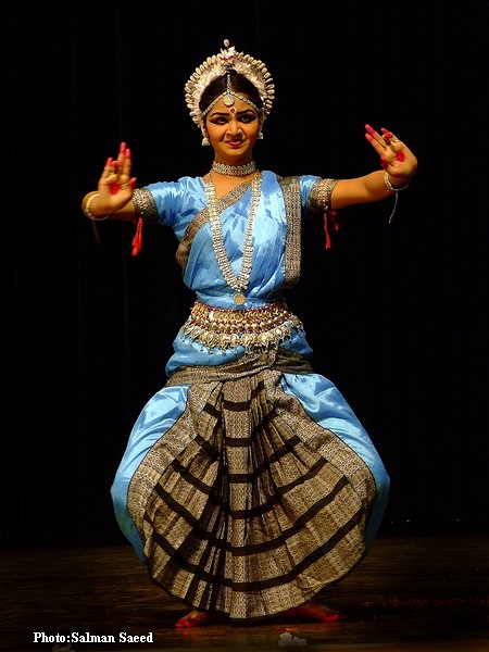 traditional indian dance bharatanatyam